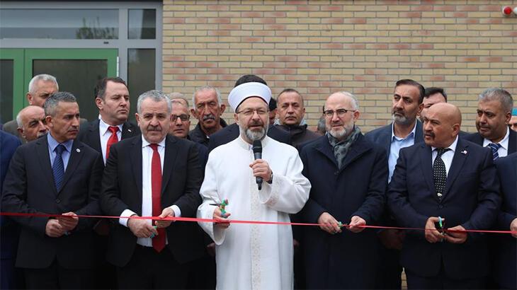 Diyanet İşleri Başkanı Erbaş, Hollanda’da cami açılışı yaptı