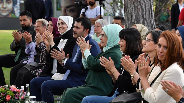 Emine Erdoğan, ‘Dünya Ortak Evimiz’ yazarlarının çevre önerilerini dinledi