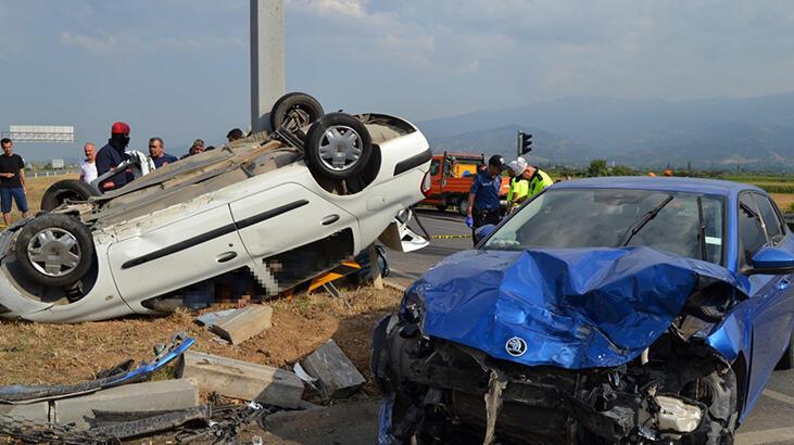 Bayramın ilk günü Manisa’da feci kaza: 3 kişi hayatını kaybetti, 2 yaralı var