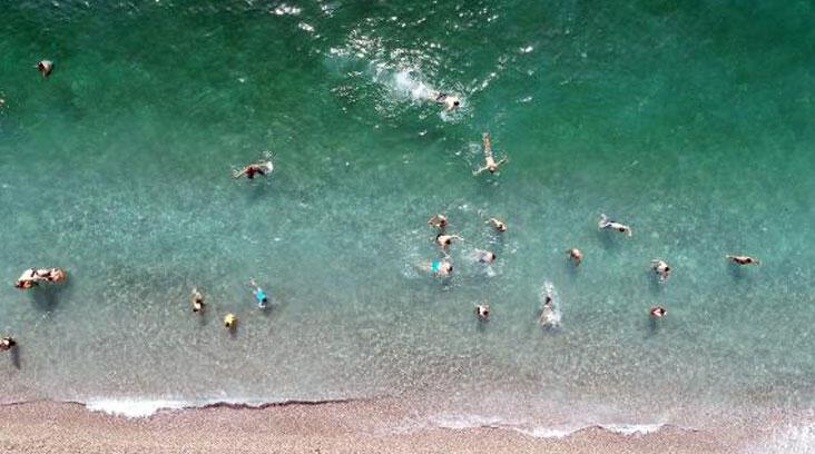 Van’ın mavi bayraklı plajında yoğunluk