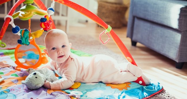 4 Aylık Bebek Gelişimi – Persentil Tablosuna Göre Kız ve Erkek 4 Aylık Bebek Kilosu ve Boyu Kaç Olmalı?