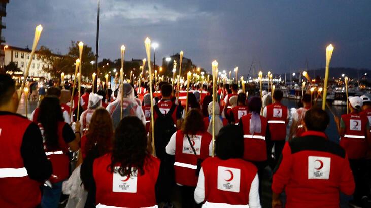 Türk Kızılay’ından Hilal-i Ahmer’e Vefa Yürüyüşü