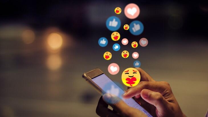 Emoji Anlamları 2022: WhatsApp, Facebook, Instagram’da En Çok Kullanılan Yüz ve Kalp Emojilerinin Listesi ve Anlamları