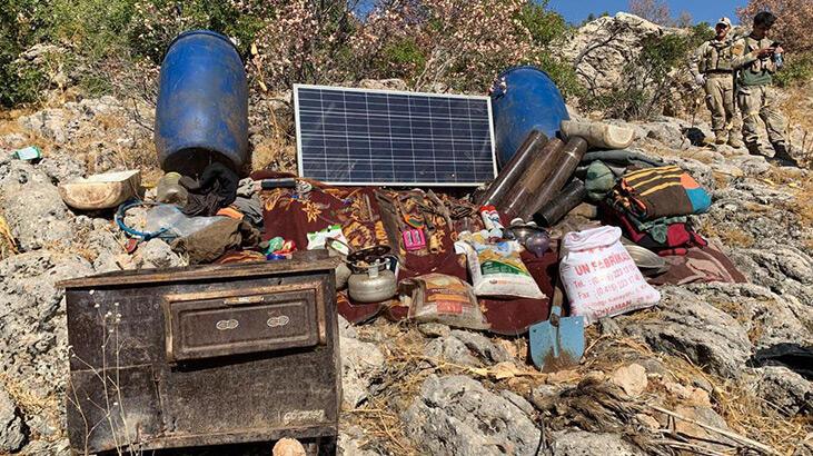 Adıyaman’da PKK’lı teröristlere ait yaşam malzemesi ele geçirildi