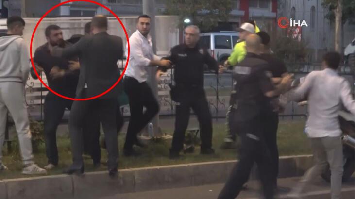 Kaza sonrası ortalık karıştı! Sürücülerin yakınları birbirlerine girdi