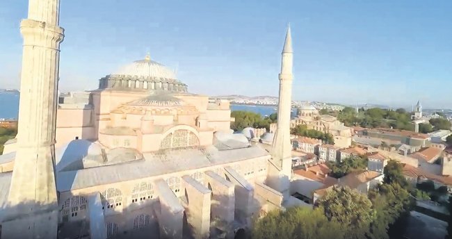 Ayasofya’da drone’la tarih yolculuğu