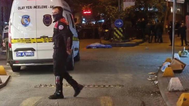 Beyoğlu’nda iki grup arasında silahlı kavga: 1 ölü 1 yaralı