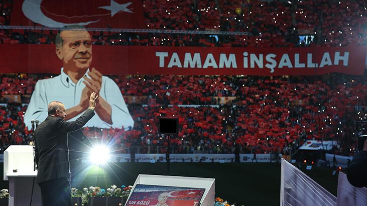 İstanbul’da büyük coşku! AK Parti teşkilatı Galatasaray NEF Stadyumu’nda buluştu