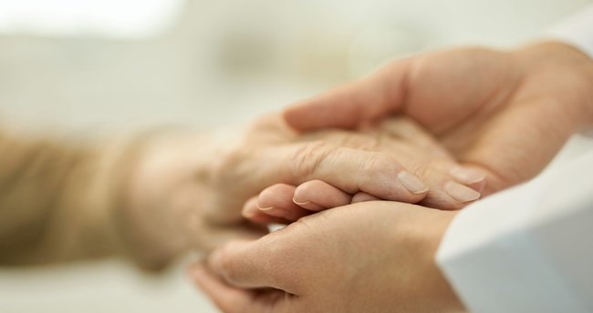 El Titremesi İçin Hangi Bölüme Gidilir? El Titremesine Hangi Doktor Bakar, Nereden Randevu Alınır?