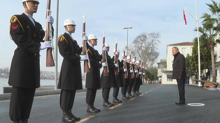 Bakan Akar’dan Kuzey Deniz Saha Komutanlığı’na ziyaret