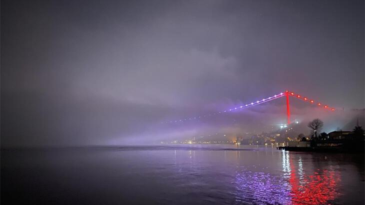 İstanbul Boğazı sis alarmı! Gemi trafiğine kapatıldı