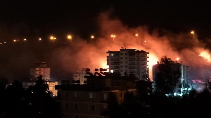 Hatay’da yerleşim yerine yakın bölgede makilik yangını