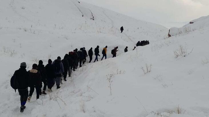 Van’da 240 kaçak göçmen yakalandı, 5 organizatör tutuklandı