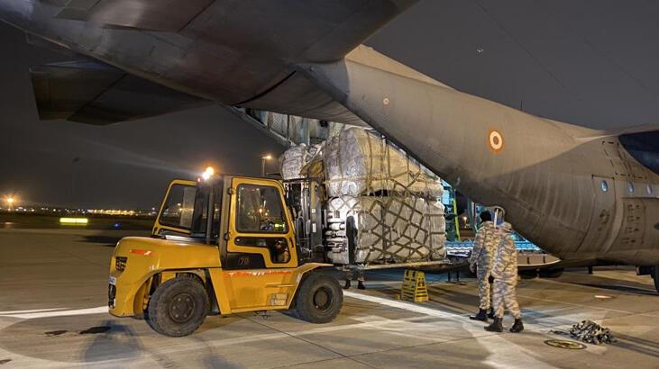 Yurt dışından gelen 11 TIR’lık yardım malzemeleri deprem bölgelerine gönderildi