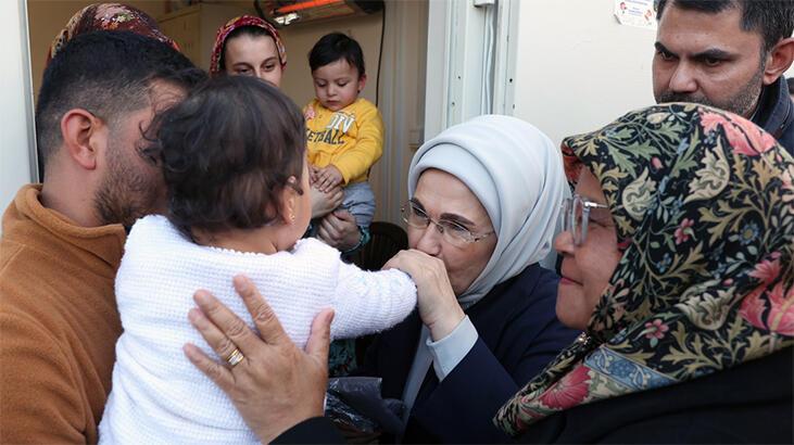 Emine Erdoğan, BM Habitat İcra Direktörü ile deprem bölgesini ziyaret etti