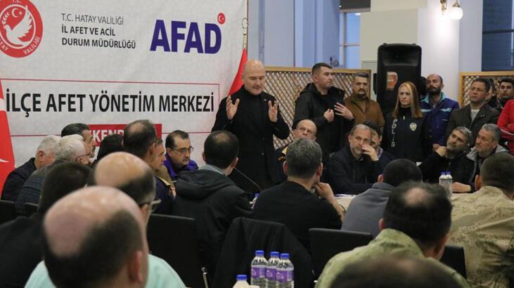 Bakan Soylu, Afet Yönetim Merkezi’nde bilgi aldı