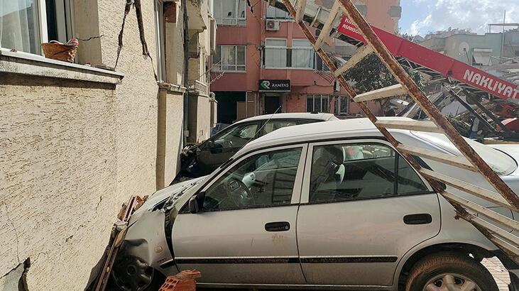 Hatay’da 5 otomobil, 50 kişiyi kurtardı