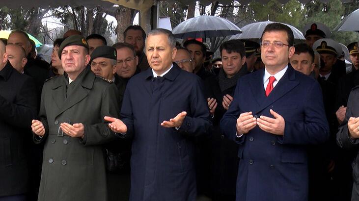 Çanakkale Şehitleri Edirnekapı Şehitliği’nde anıldı