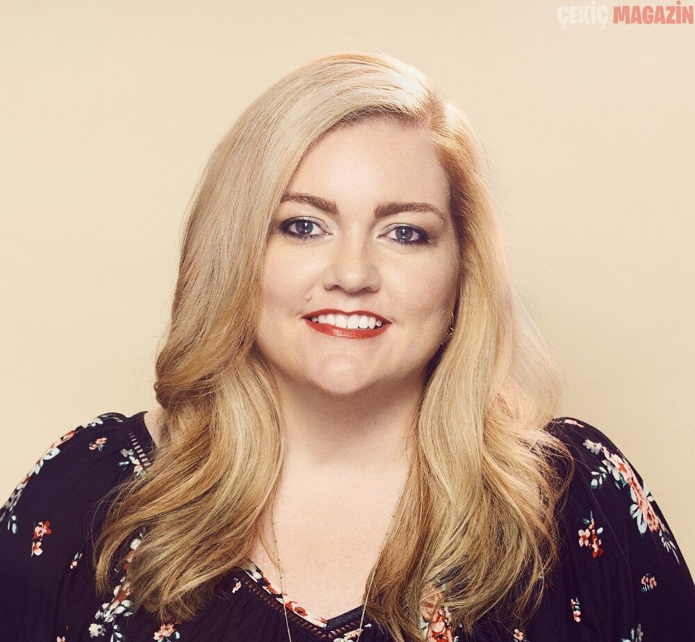 COLLEEN HOOVER’IN BİZİMLE BAŞLADI ROMANIYLA AŞKA İKİNCİ BİR ŞANS!