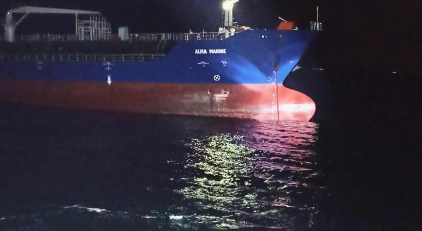 Çanakkale Boğazı’nda arızalanan tanker limana demirlendi