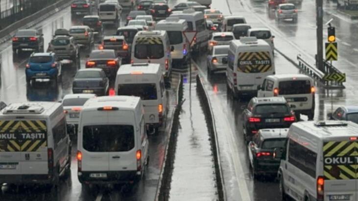 İstanbul’da trafik durma noktasına geldi! Yüzde 83’e ulaştı