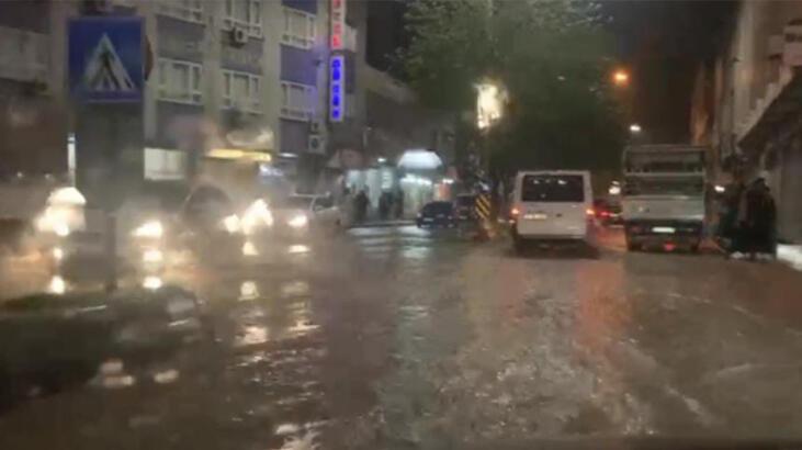 Siirt’te sağanak günlük yaşamı olumsuz etkiledi