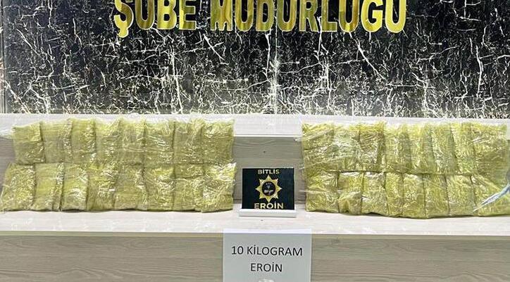 2 kadın yolcunun üzerinden 10 kilo eroin çıktı!