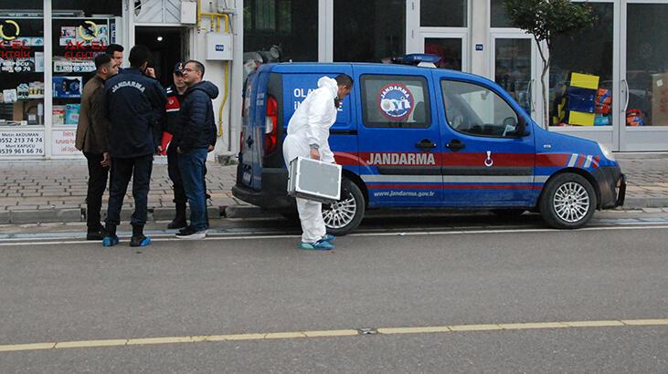 Oğlu işteyken gelinin evine gelen esnafı bıçaklayarak öldürdü