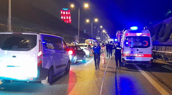 Maltepe’de otomobil belediye işçilerinin arasına daldı! 4 ölü