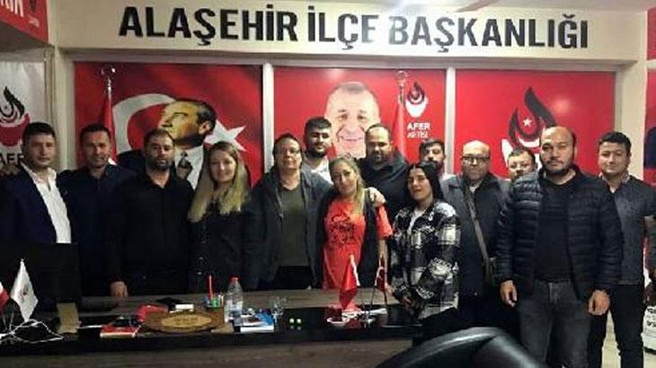 Alaşehir’de Zafer Partisi ilçe teşkilatı istifa etti