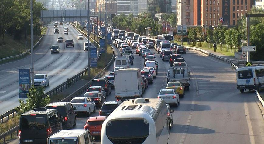 İstanbul’da bayram tatili trafiği devam ediyor!