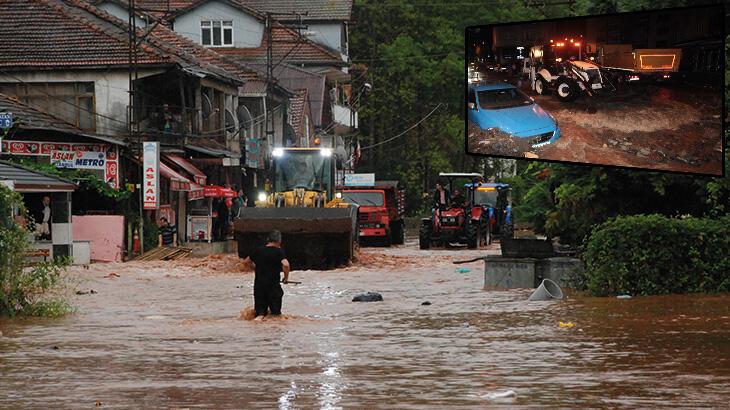 Karadeniz’de dereler taştı, yollar göle döndü! Meteoroloji’den yeni uyarı