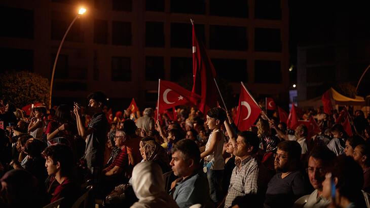 Bakanlardan 15 Temmuz paylaşımları: Başaramayacaksınız!