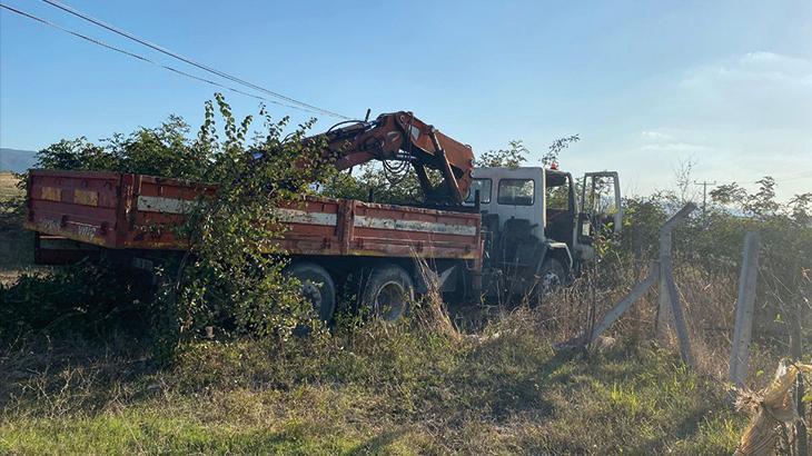 Balıkesir’de freni boşalan vinçten atladılar! 1 ölü, 1 yaralı