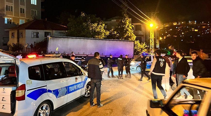 Uygulama noktasından kaçmaya çalıştı, ortalık savaş alanına döndü! 2’si polis 4 yaralı