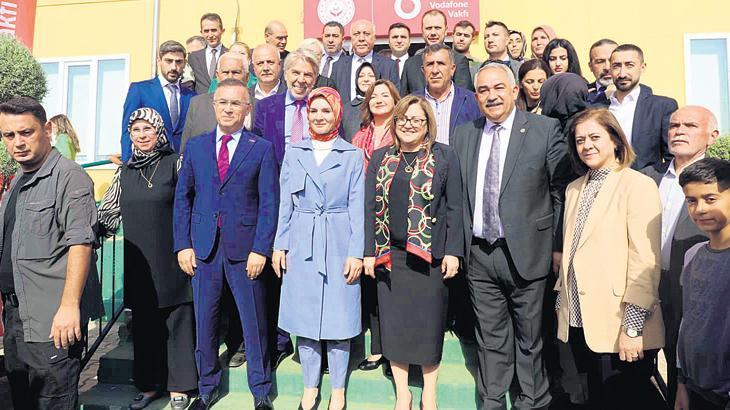 Aile bankasında ilk hizmet depremzedeye