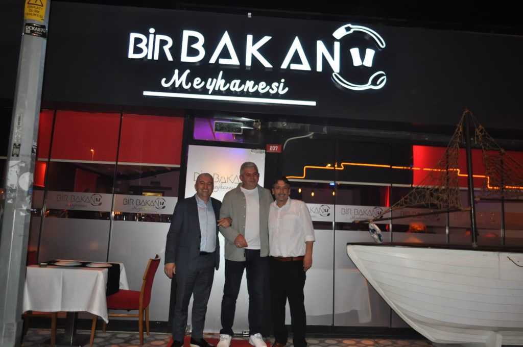 İSTANBUL ANADOLU YAKASININ EN GÖZDE MEYHANESİ BİR BAKAN MEYHANESİ