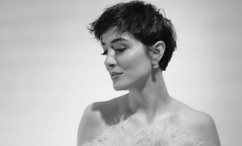 Gelenekten Günümüze: Ezgi Eyüboğlu’ndan Yeni Bir Şarkı – “Şeker Almaya Geldim” Yayında