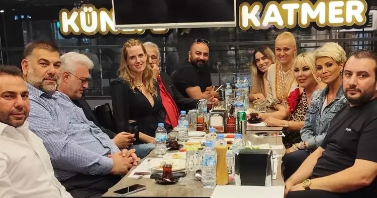 Ünlü İsimler Dil Çorbası İçin Bir Araya Geldi