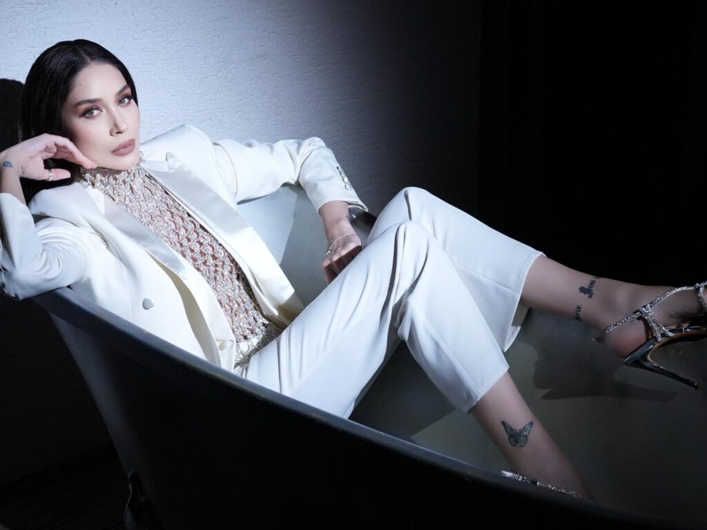 Ece Gürsel’den Yeni Hit: “Kalbin Yalan”