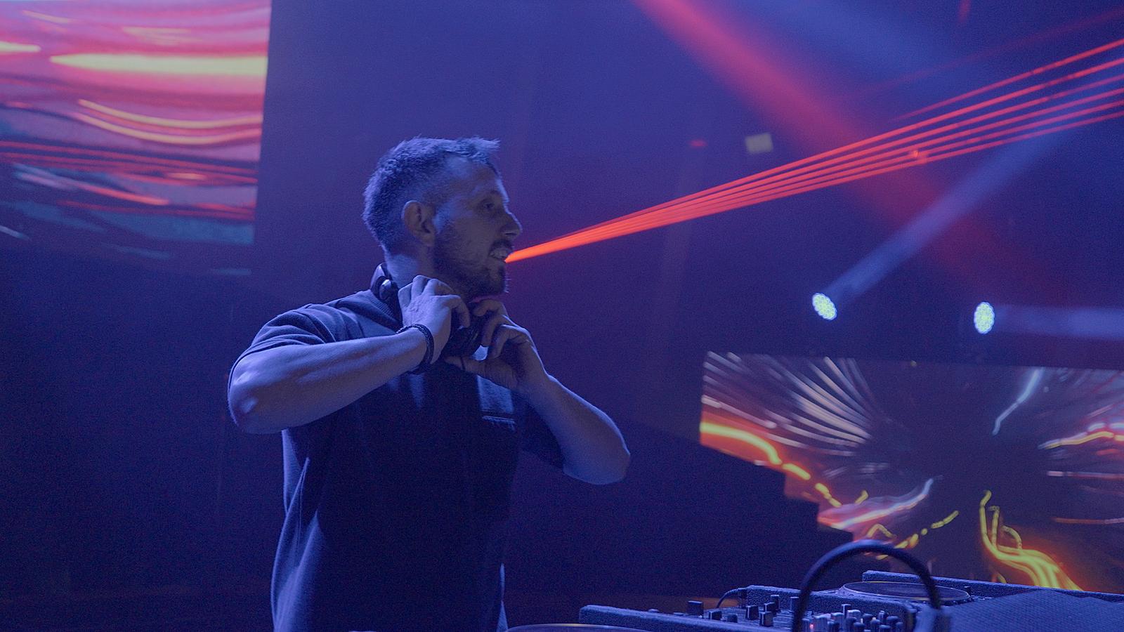 (DJ South Music ) Güney KILIÇ kimdir?