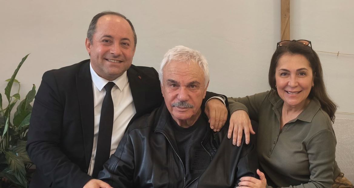 ŞÖHRET OLMAK MI, OYUNCU OLMAK MI?
