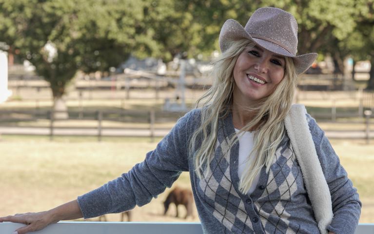 Gülben Ergen Dallas’ta!