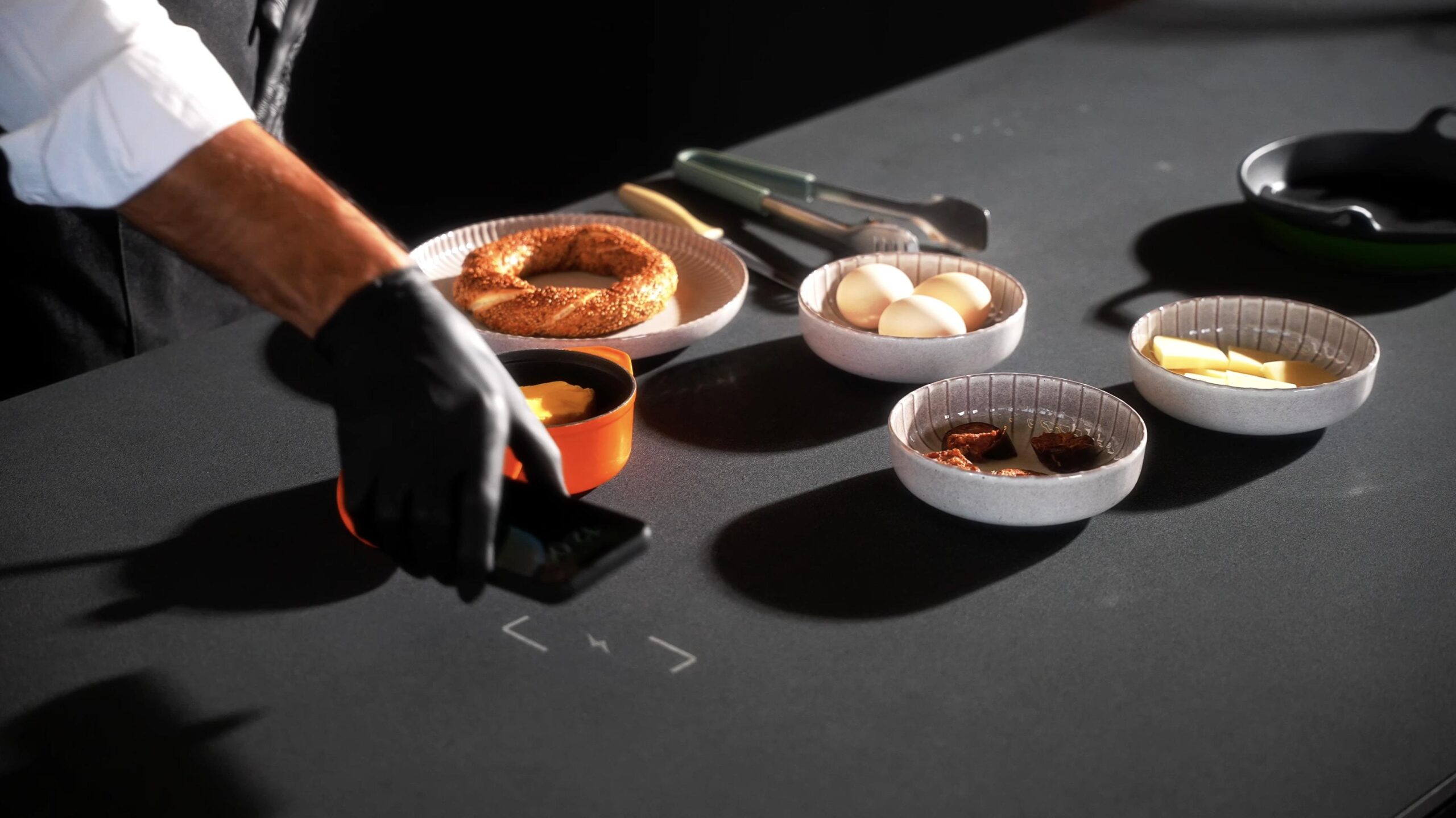 Dexcook, Ateşsiz Ocak Teknolojisiyle Mutfaklarda Güvenli Isı Devrimi Başlatıyor