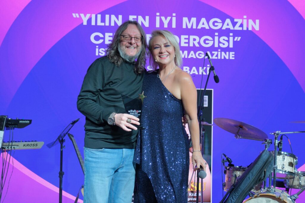 ESTETİK ÖDÜLLERİNDE ÜNLÜ AKINI