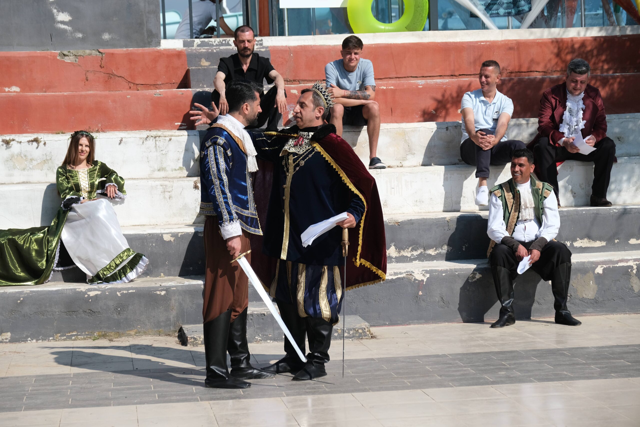 ADANA ŞİVESİYLE HAMLET